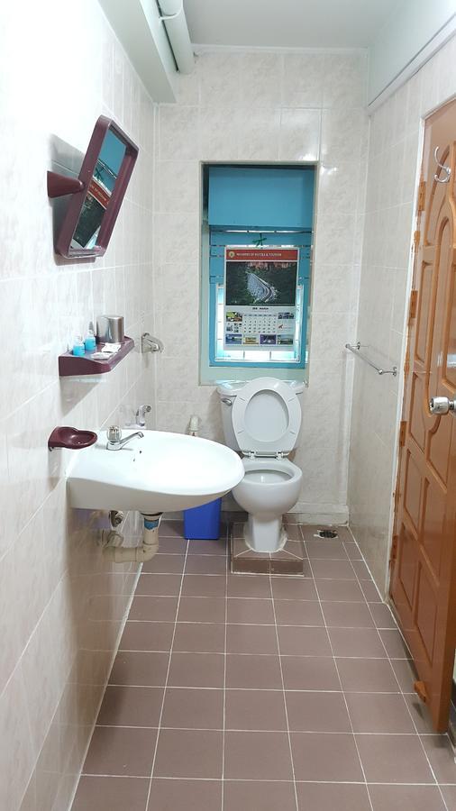Chan Myae Guesthouse Rangun Kültér fotó